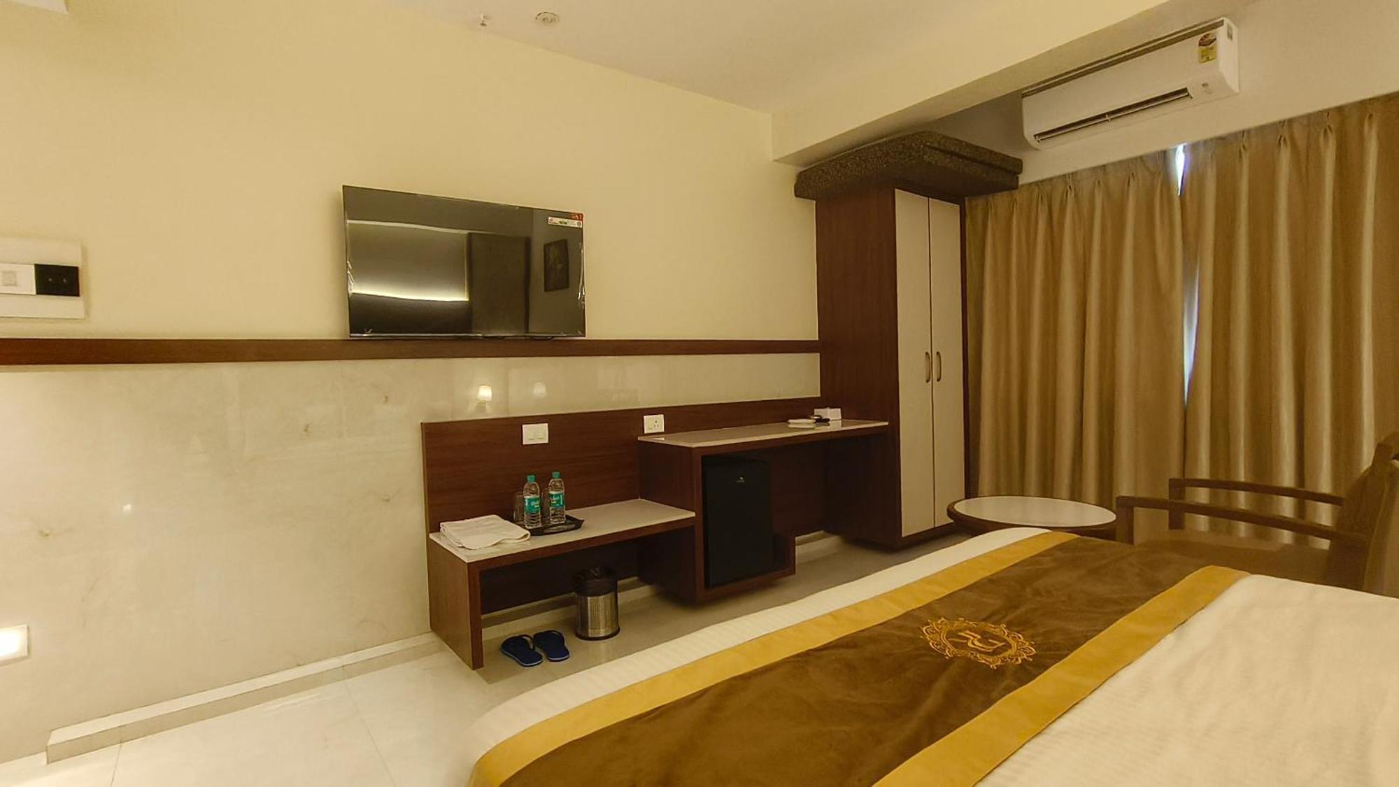Hotel Prestige Residency Thane Ngoại thất bức ảnh