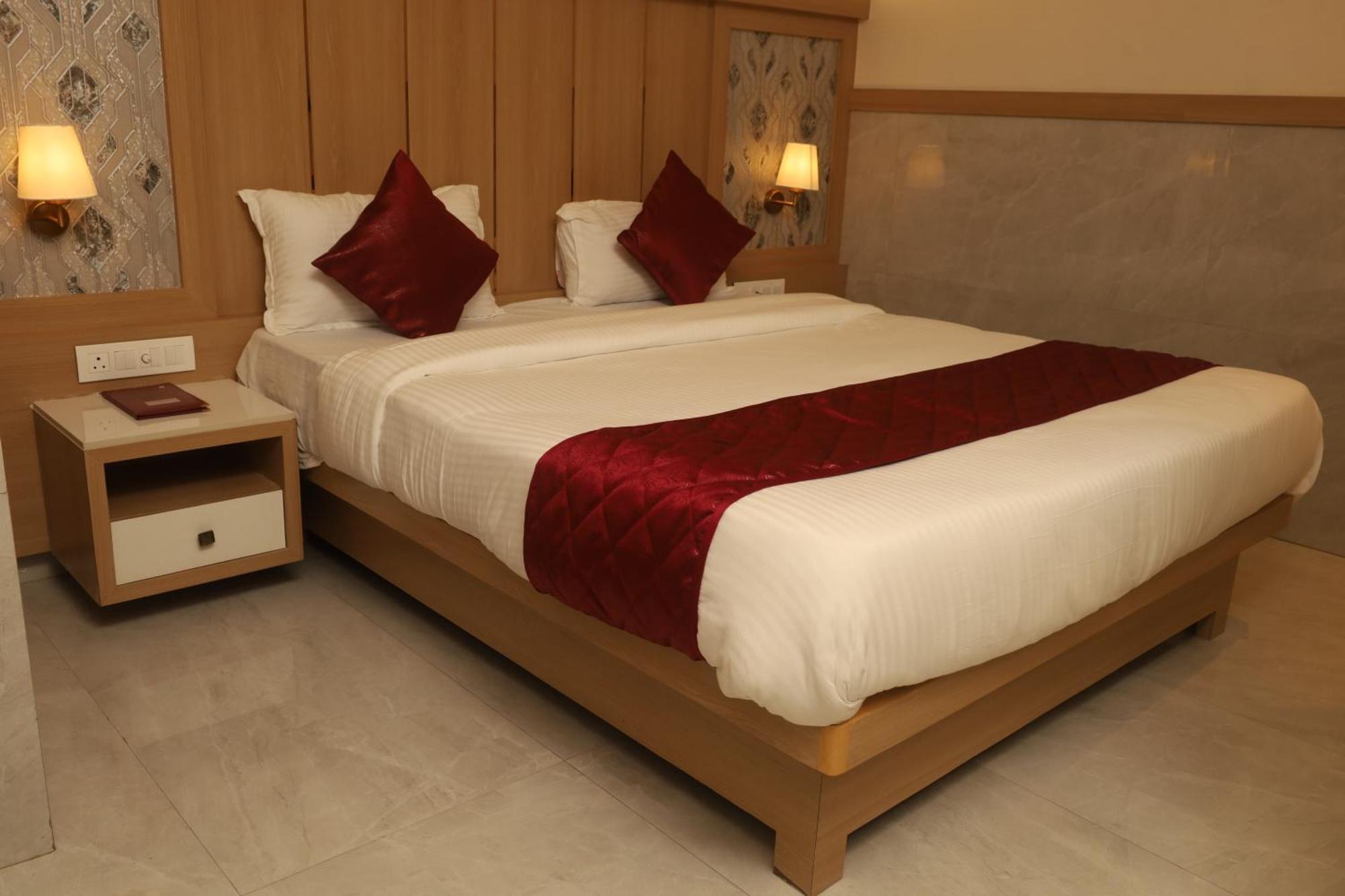 Hotel Prestige Residency Thane Ngoại thất bức ảnh